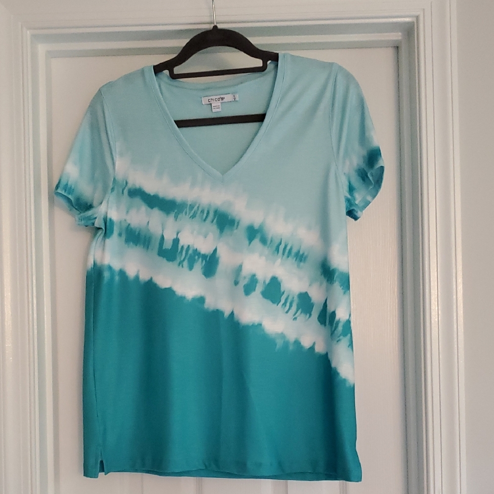 Chicos Small Aqua and White V-Neck Tee